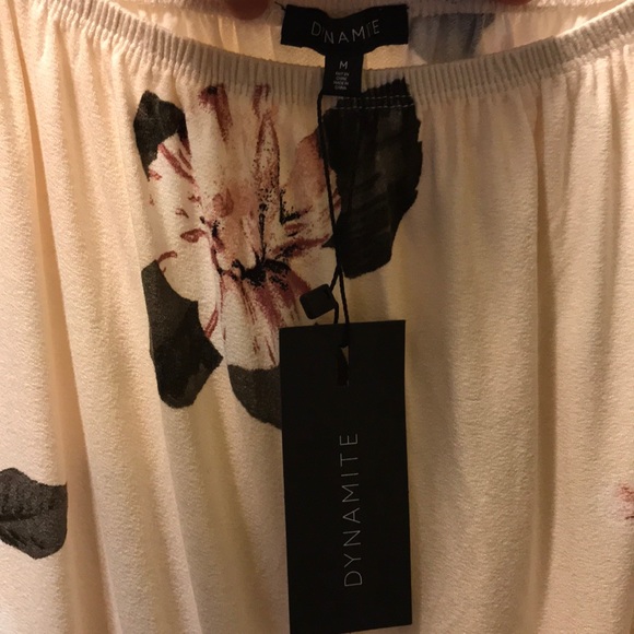 NWT Dynamite size M Elastic off shoulder top - Picture 3 of 5